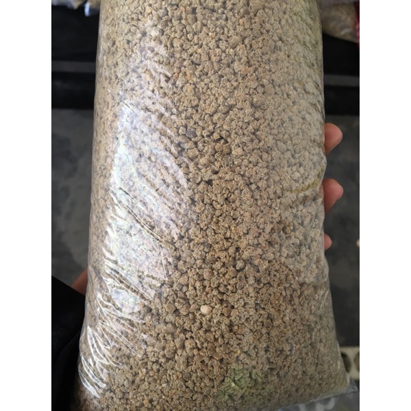 Sentrat Pakan Ayam HI-PRO 611