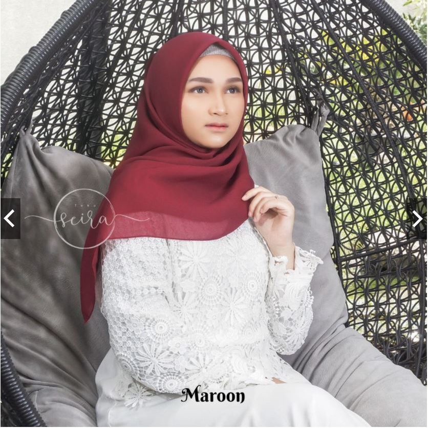 [BISA COD] Bella Square Hijab Segiempat / Kerudung Segi Empat Bella Square / Jilbab Segiempat Bela (Kain Tebal Adem Tidak Menerawang)-Maroon