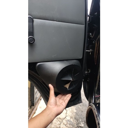 Dudukan speaker 6-6.5in UNIVERSAL