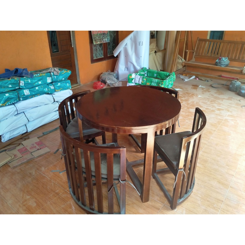 Meja Makan minimalis bulat 4 kursi | Set Kursi Meja makan Kayu Jati Minimalis Moderen