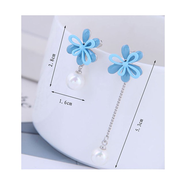 LRC Anting Tusuk Fashion Blue Flower Pearl Asymmetric Stud Earrings A60200
