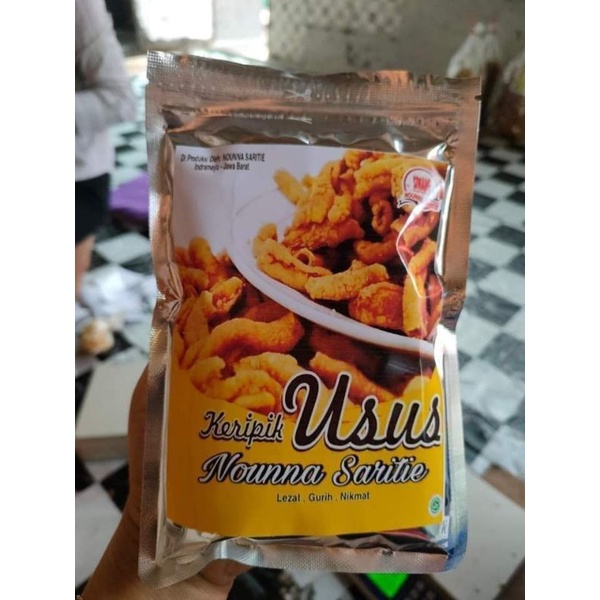 

kripik usus nona sariti