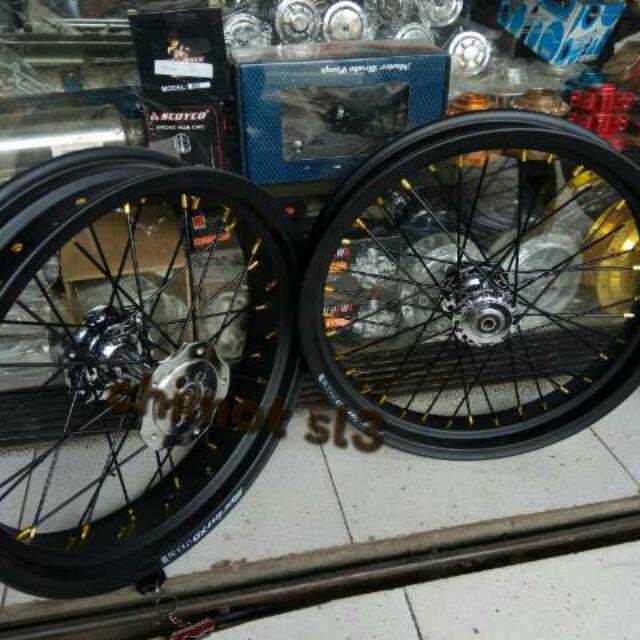 Velg Vixion CB150r new old CBR150R Sonic 150 Satria fu Jupiter mx new Shogun Sp Velg rossi ring 17
