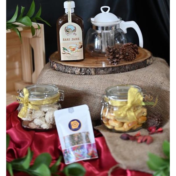 

CHRISTMAS EVE HAMPERS BN51FV6C