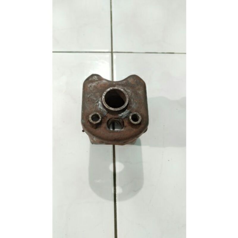 Pangkon stang dudukan stang stir Honda C700 c800 supercup original