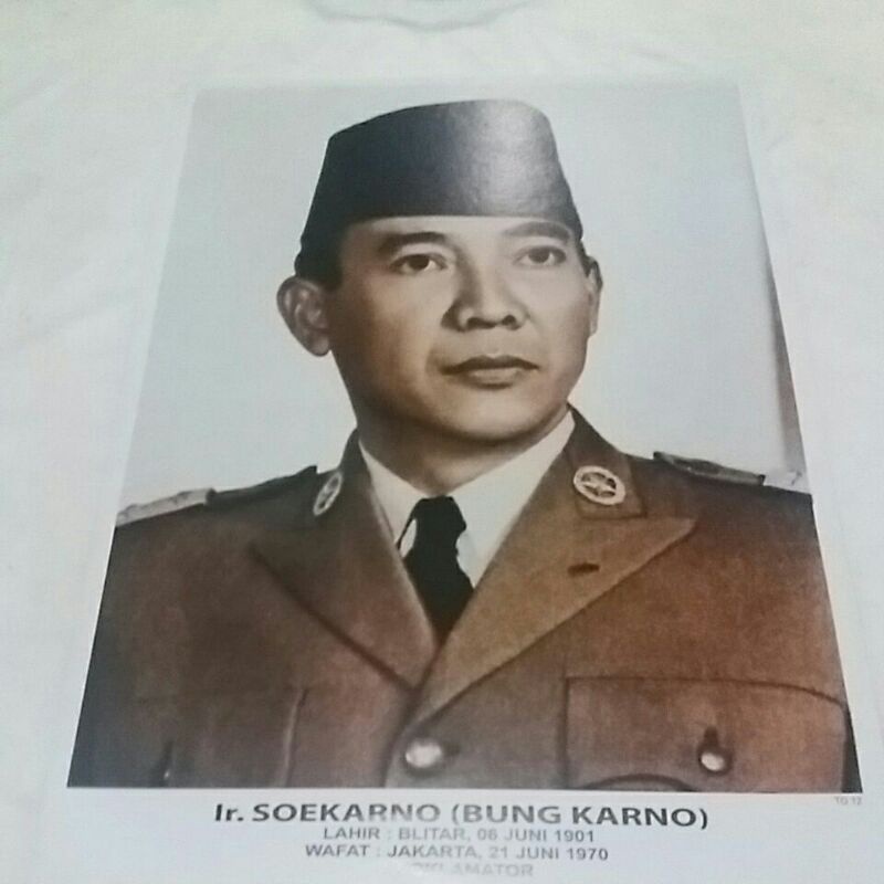 POSTER SOEKARNO DAN PARA PAHLAWAN