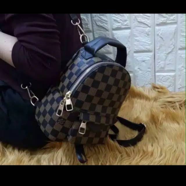 Tas ransel wanita LV