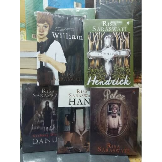 TERLARIS - DANUR+ HANS+ PETER+ WILLIAM+ HENDRICK/ KARYA RISA SARASWATI. 1 SET 5. NOVEL
