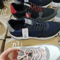 Sepatu Sneakers wanita  brand  matahari  merk Fladeo 245 ribu 