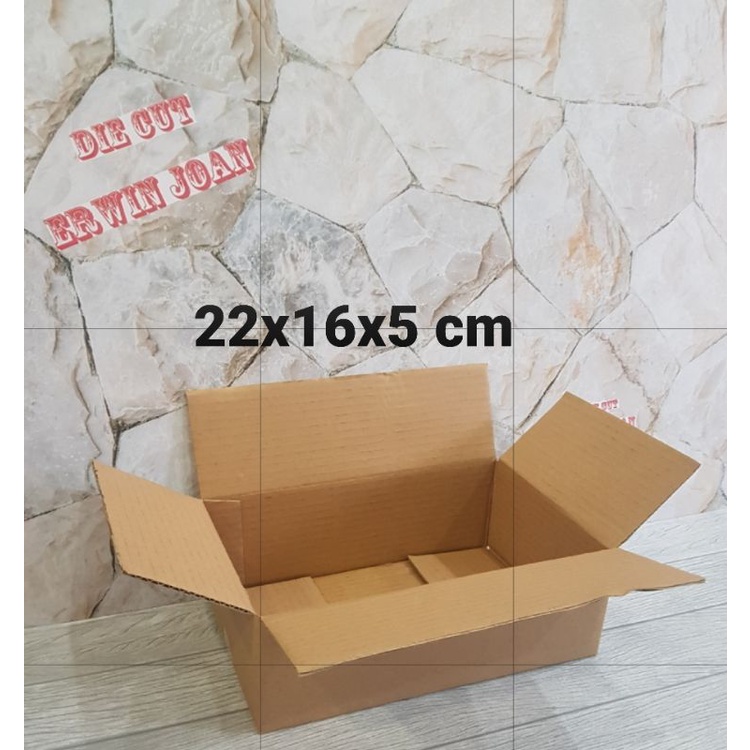 

Kardus / Box / uk. 22x16x5 cm / Karton packing polos baru ST