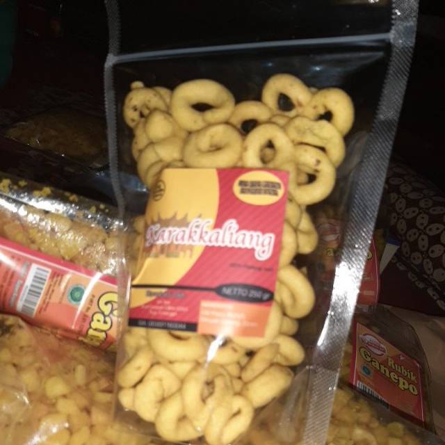 

Keripik karakkaliang