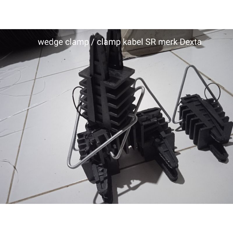 Wedge clamp kabel SR/Twisted merk Dexta