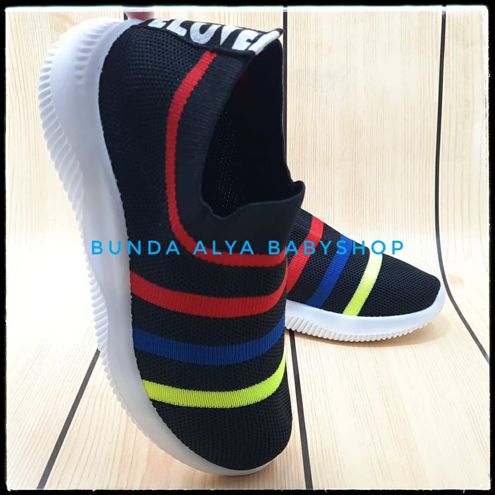 Sepatu Anak Perempuan IMPORT Umur  1 2 3 4 5 6 Tahun Premium Lentur HITAM Sale Sepatu Anak Cewek Cowok Sport Lentur Sporty Nyaman Di Kaki Alas Karet Anti Licin Size 21 - 32