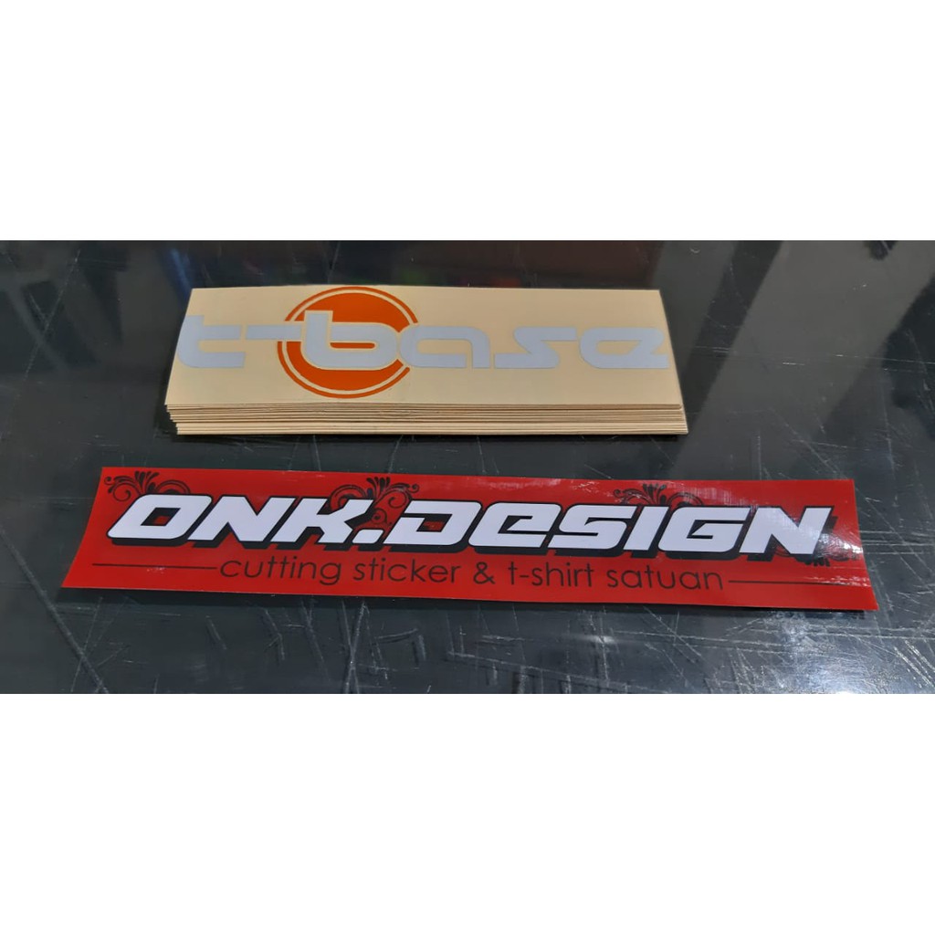 

cutting sticker stiker bebas desain printing waterproof label merk laminasi 141