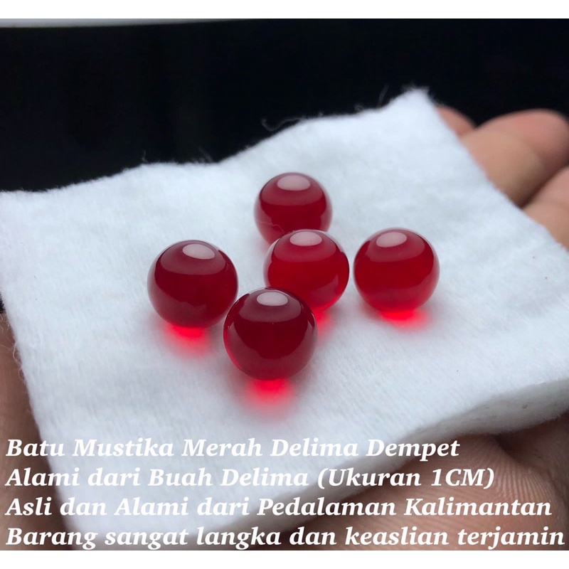 Batu Delima Merah Bulat Asli dari Buah Delima