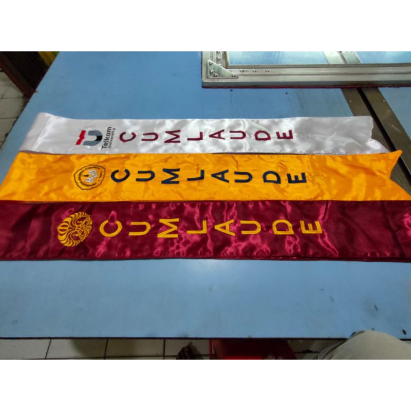 SATU HARI JADI SELEMPANG SASH WISUDA BAHAN SATIN+LOGO