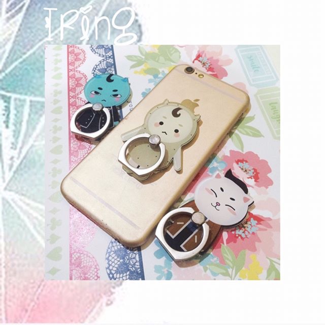 

Custom iring Acrylic