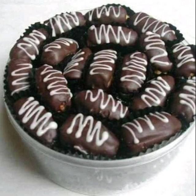 

kurma cokelat