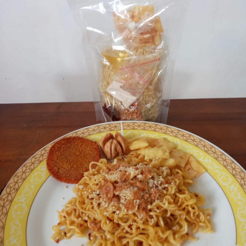 

MIE PEDAS GURIH+TOPPING (Ala Gacoan) BISA PILIH LEVEL SESUAI SELERA