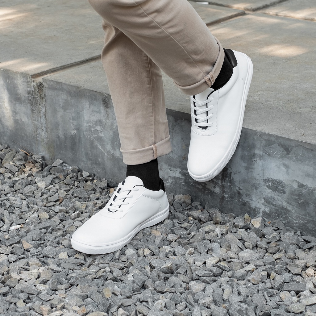 PERISIC WHITE |ManNeedMe x Lvnatica| Sepatu Sneakers Pria Casual Sepatu Kets ORIGINAL