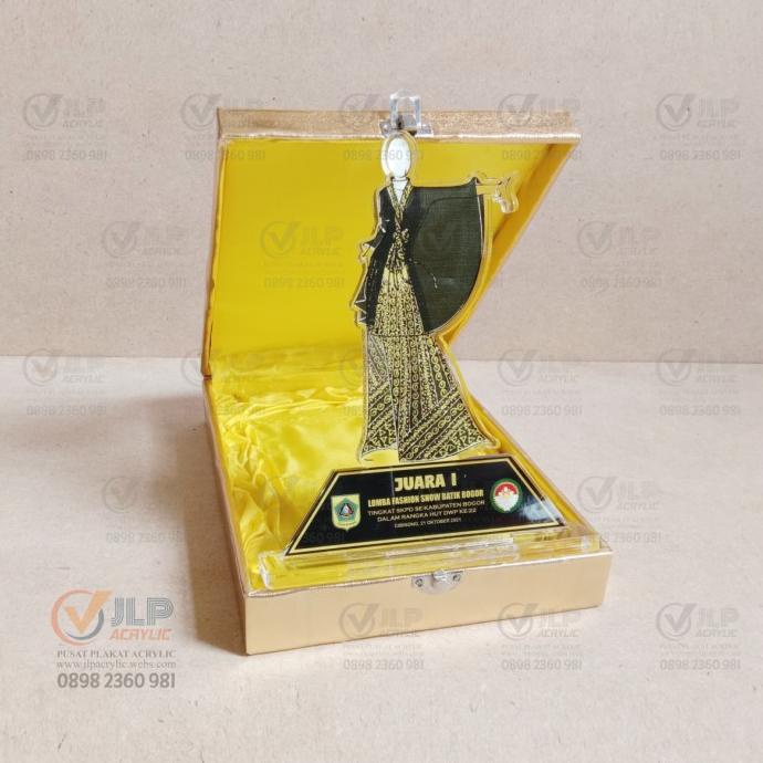 

[COD] Plakat, Vandel, Piagam Penghargaan, Plakat Akrilik, Plakat Acrylic J02 [COD]