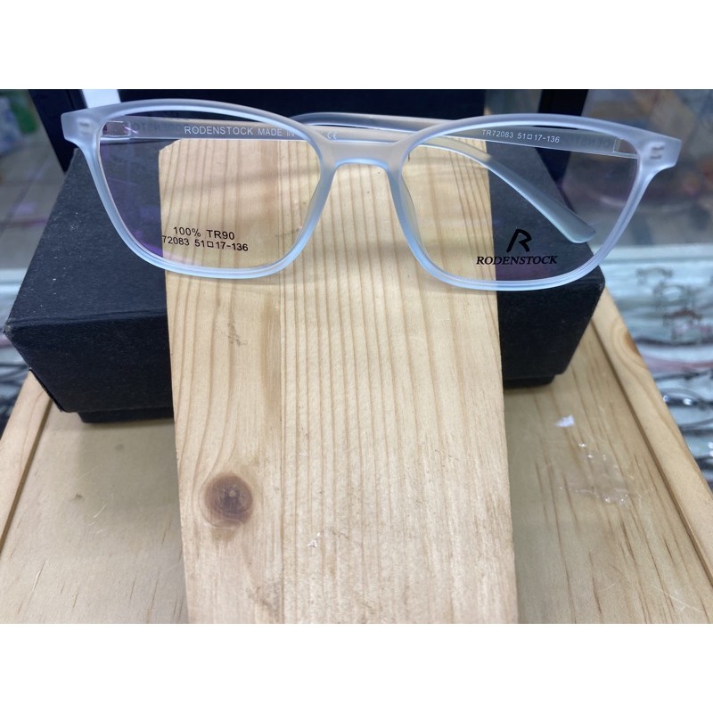 kacamata plastik Rodenstock