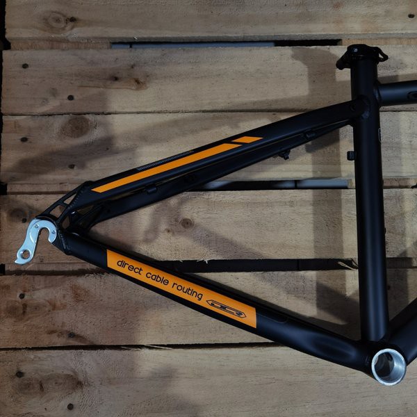 Frame Sepeda MTB Orbea Alma Black Orange roda 26 Inch