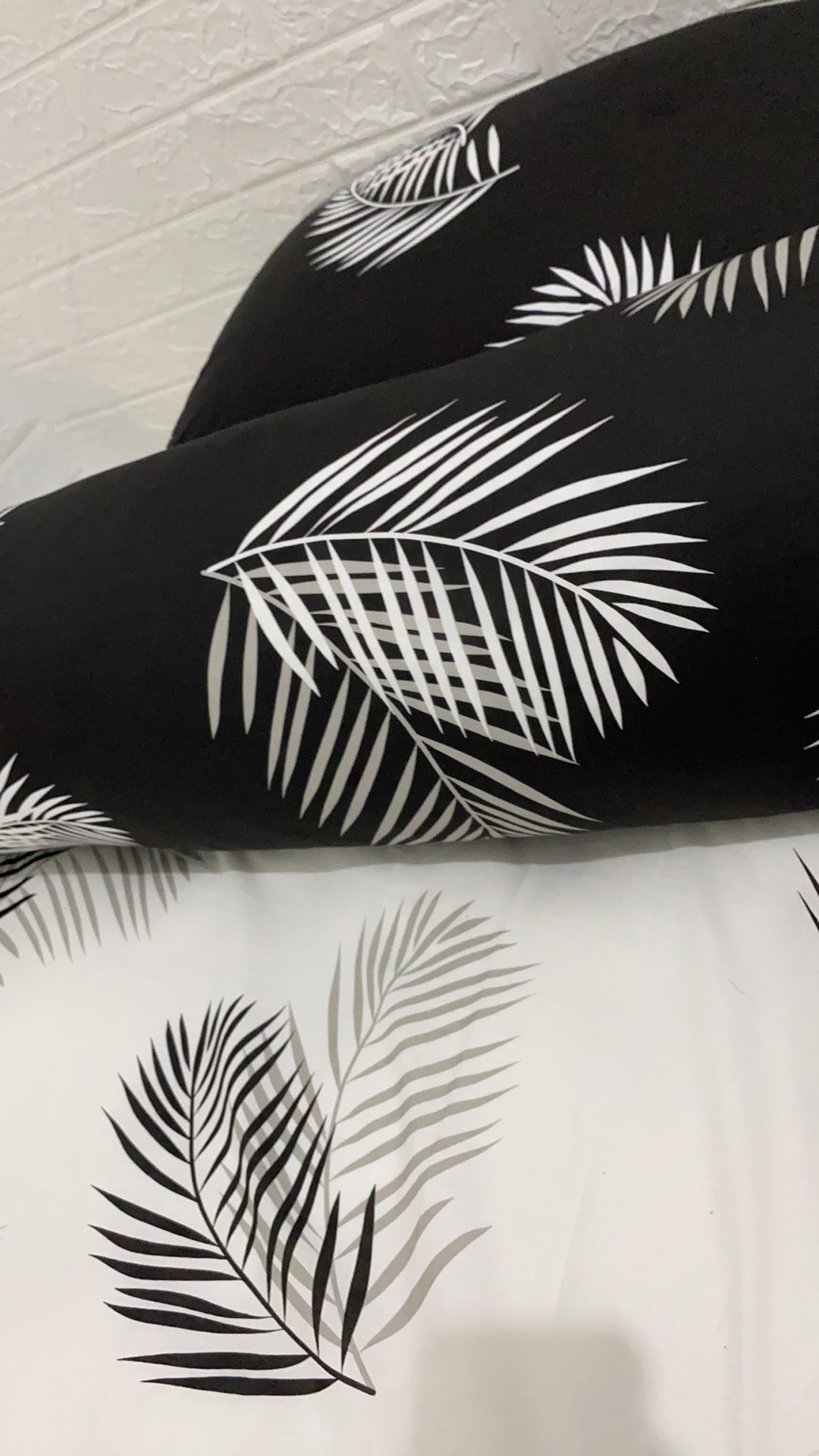 Bedcover Set Katun Lokal Premium Palma Hitam/putih