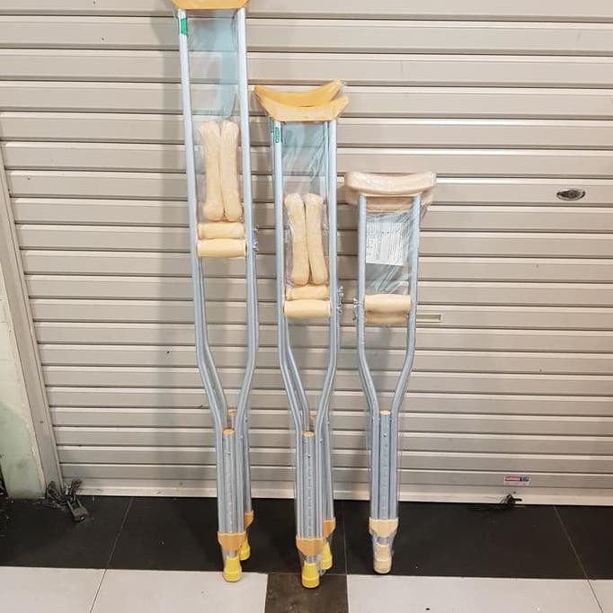 Tongkat Ketiak / Tongkat Bantu Jalan ( Sepasang )