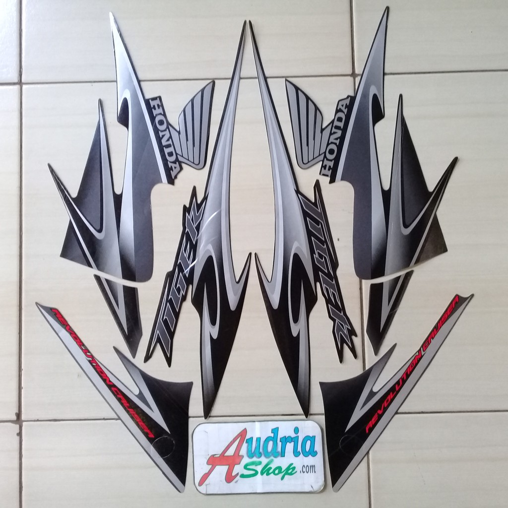 Striping Stiker Motor Honda Tiger Revo 2013 Hitam-Silver