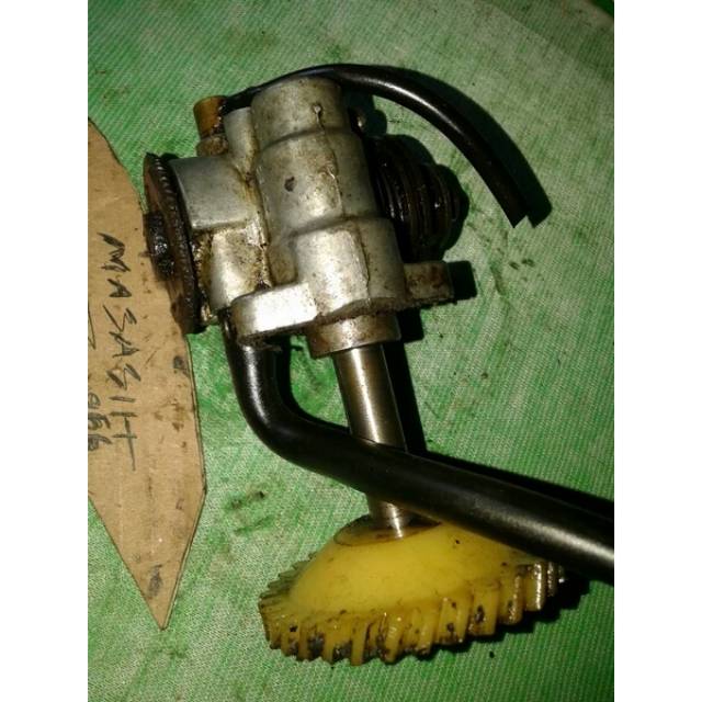 Pompa oli yamaha l 2 super  originall