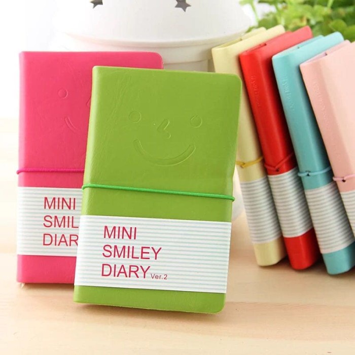 

Terlaku Korean Mini Notes | Mini Smiley Diary