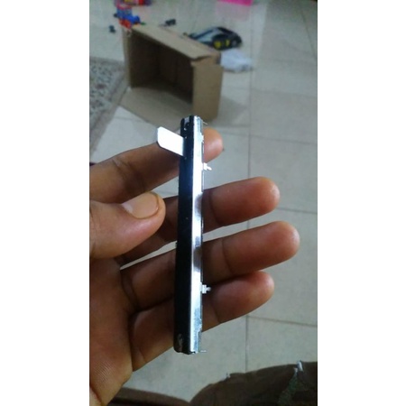 potensio Sorong geser mixer peavey panjang 8,8 cm