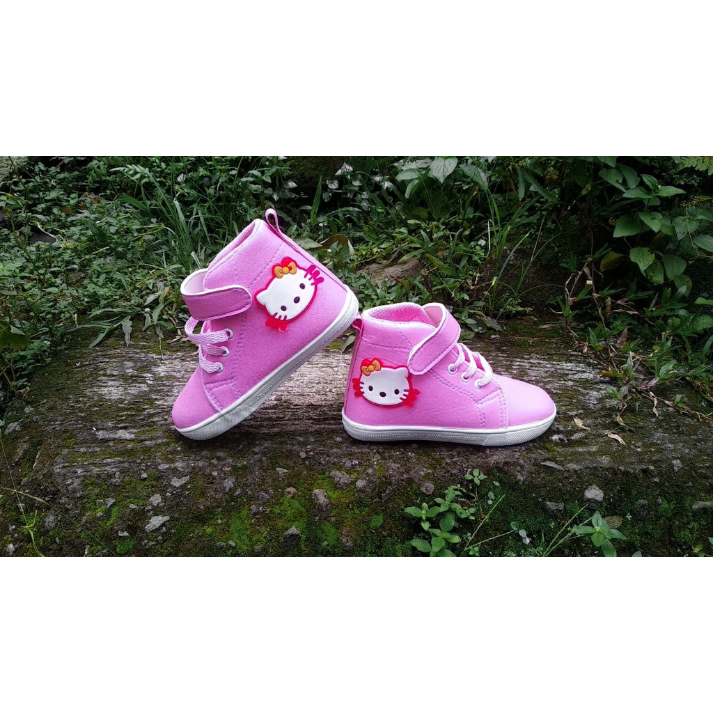 Sepatu Anak Perempuan Terbaru Boots Hello kitty