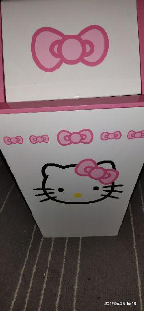 Tempat Sampah Hello Kitty