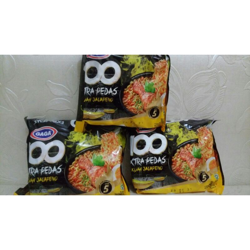 

GAGA MIE KUAH 100 EXTRA PEDAS / GAGA MIE 100 / MIE 100 / MIE CEPEK / MIE GAGA