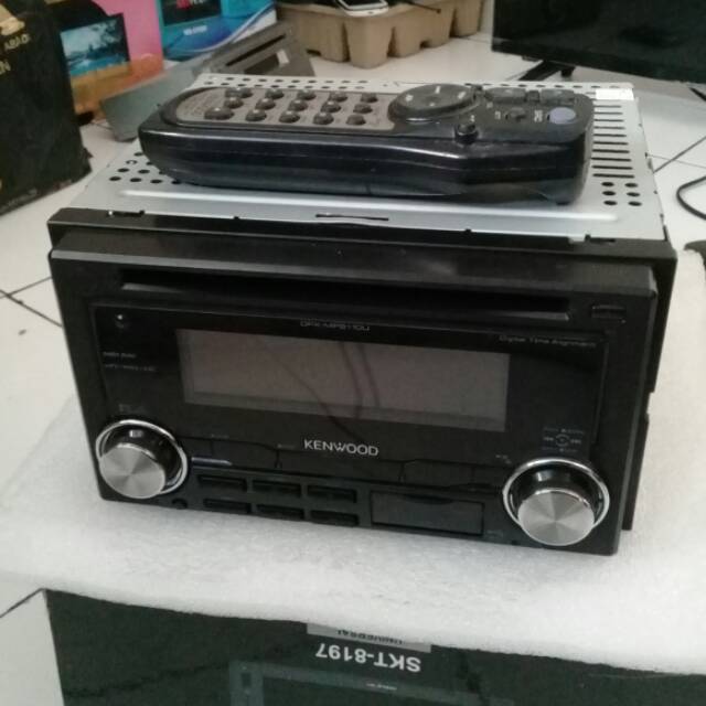 Tape mobil KENWOOD original honda FREED head unit doubledin kenwood oem honda freed