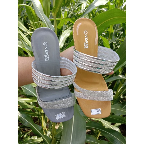 Sepatu / Sandal Wanita Heels Tapak Tahu Empuk