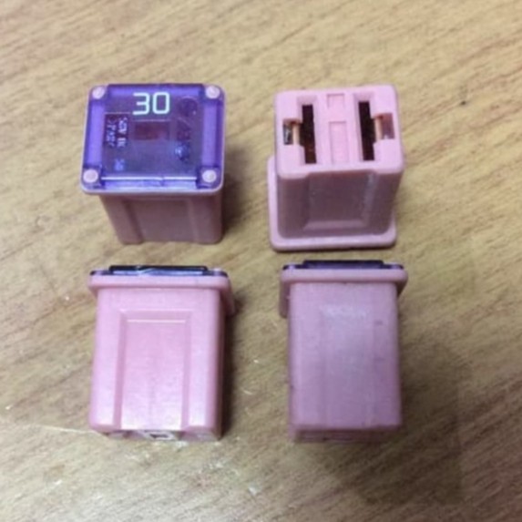 Fuse Sekring Pusat Kotak Kecil 30A Original