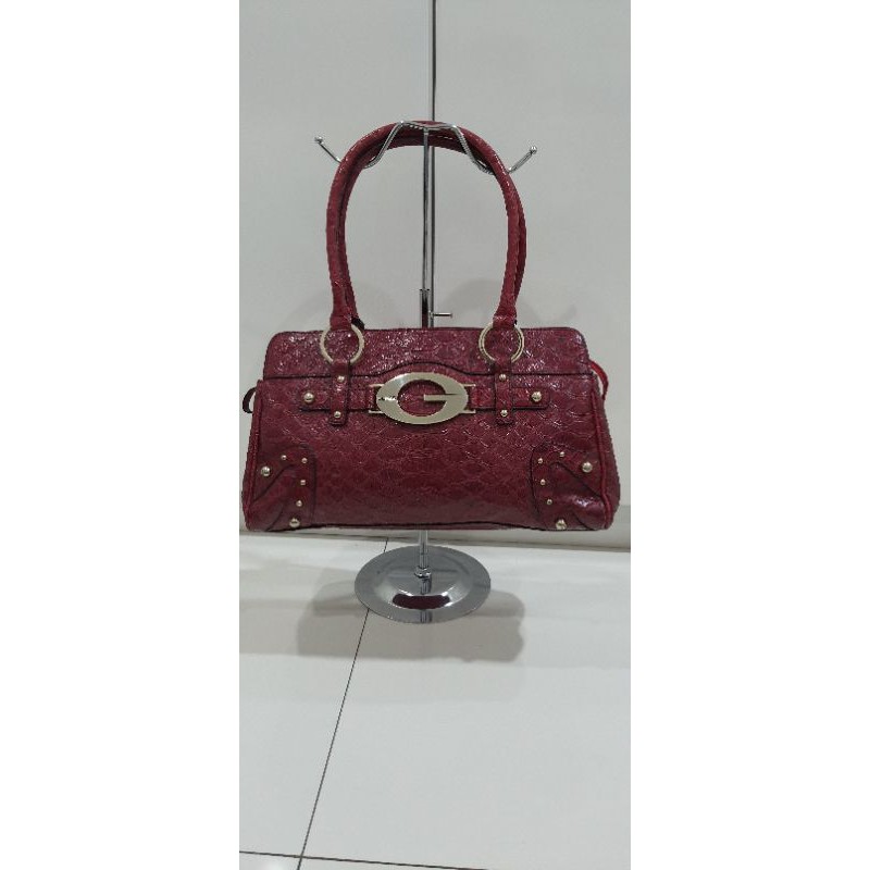 Tas preloved ala Guess