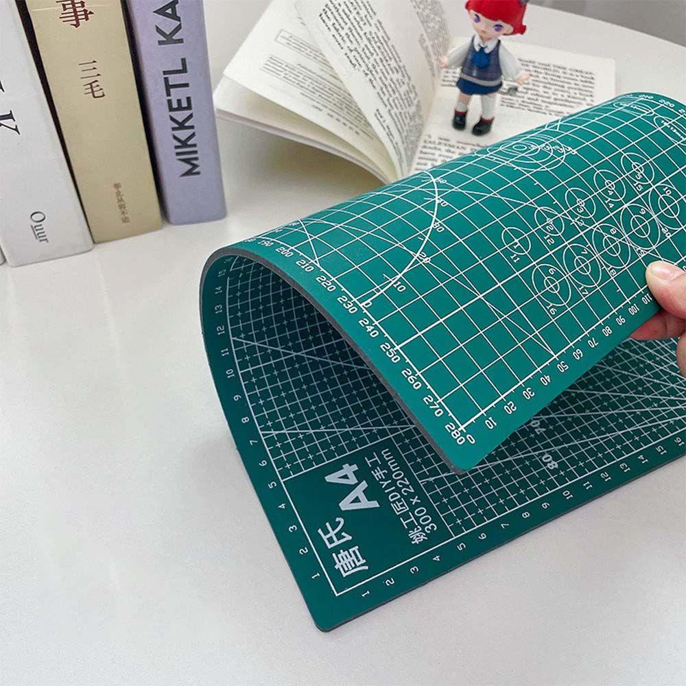 [Elegan] Tikar Pemotong PVC Hijau Cutting Pad Tahan Lama DIY Kerajinan Tangan Seni Multifungsi Kertas Ukiran Pad