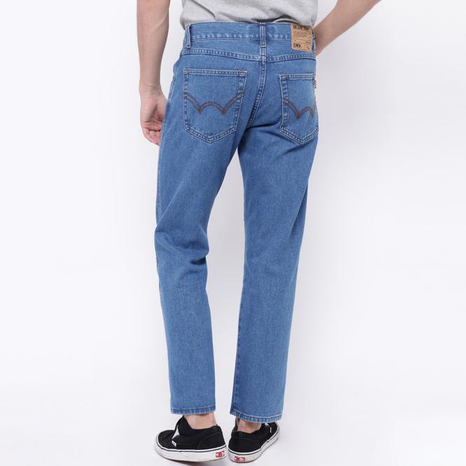 Edwin Celana Jeans Reguler Fit Pria Panjang Medium Blue Vegas 02 - Biru Muda, 30