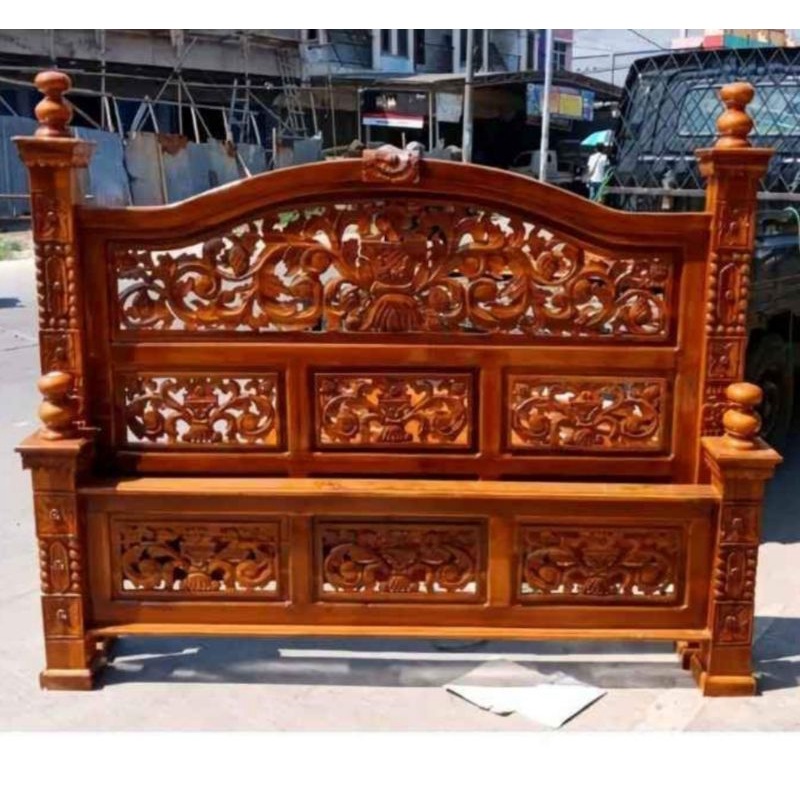 dipan kayu jati ukir rahwana/ranjang jati jepara