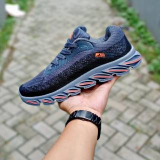  Sepatu  sneakers pria  Merk  Adidas  Shopee Indonesia