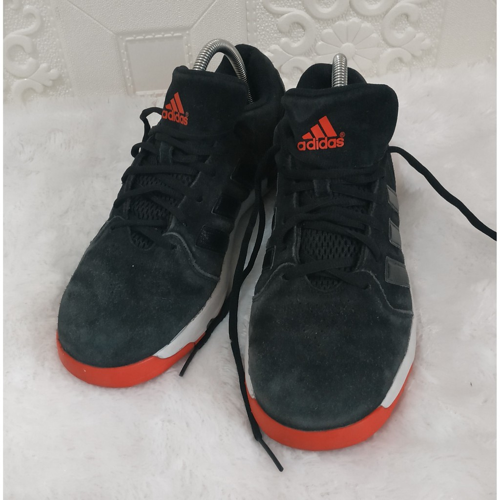 Preloved ADIDAS Basketball Daily Double Shoes
