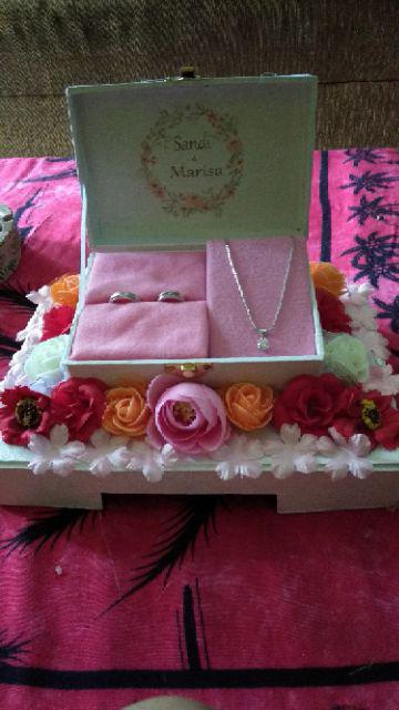 Kotak Perhiasan/box Hantaran