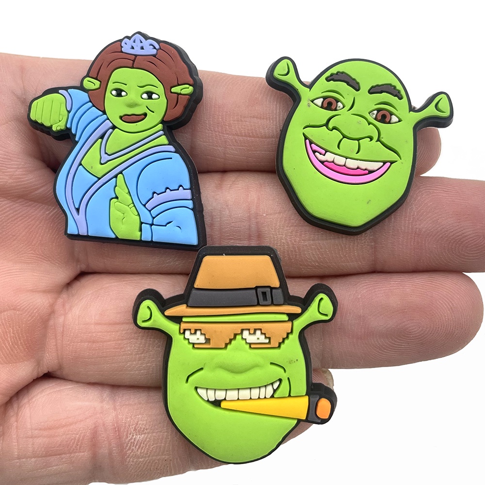 Crocs Jibbitz wanita charms sandal DIY monster hijau Shrek pin Aksesoris pria anak Bahan Untuk Dekorasi Sepatu Hadiah