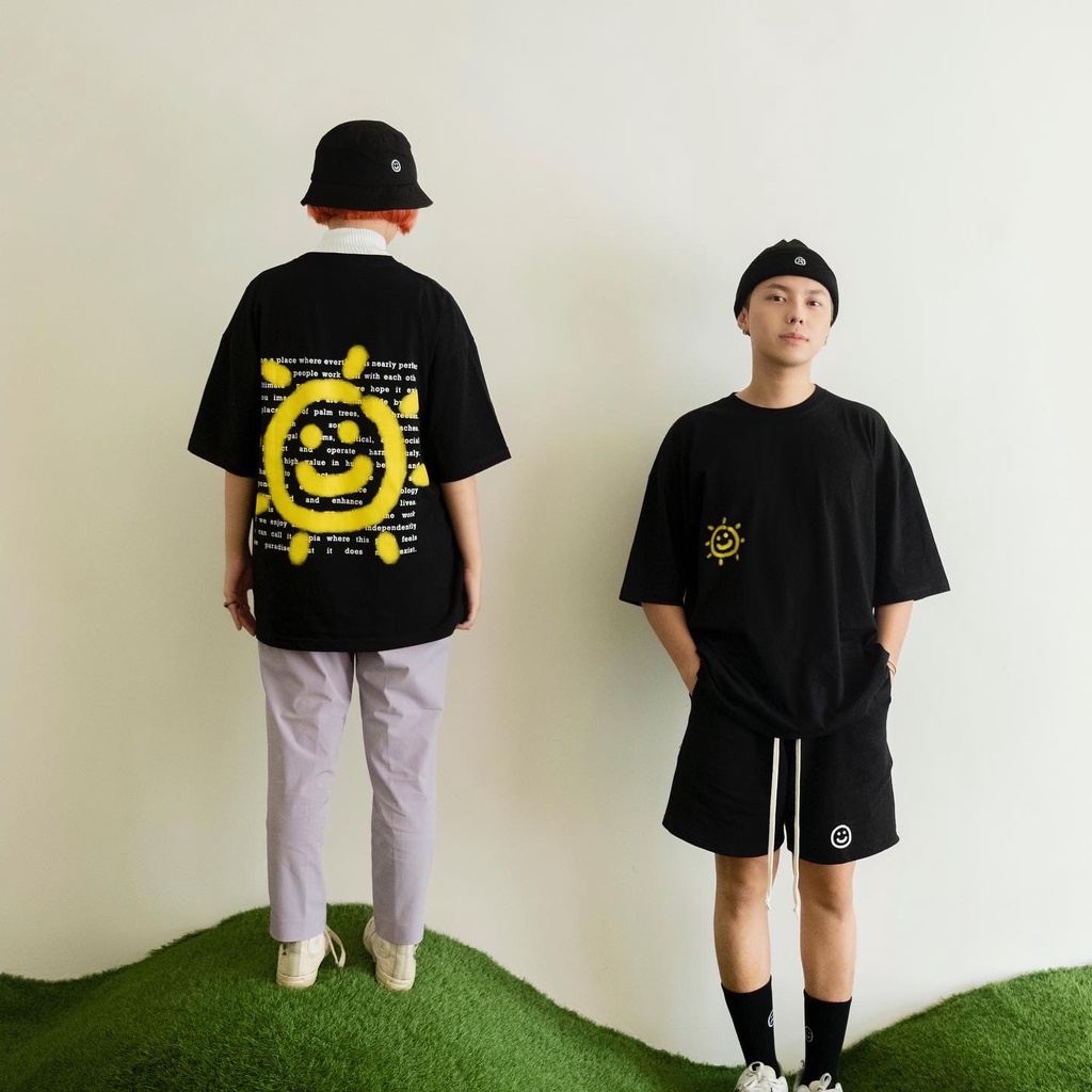 FAITH FADE UTOPIA - Sunney Oversized Tee (Black)