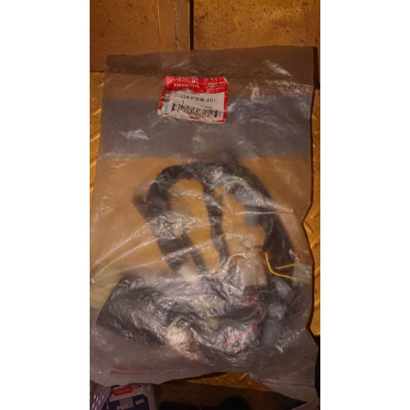 Kabel Body Bagian Speedometer-Kabel Spido-Fiting Lampu Absolute Revo-Revo Fit 37224 KWW A01 Ori AHM