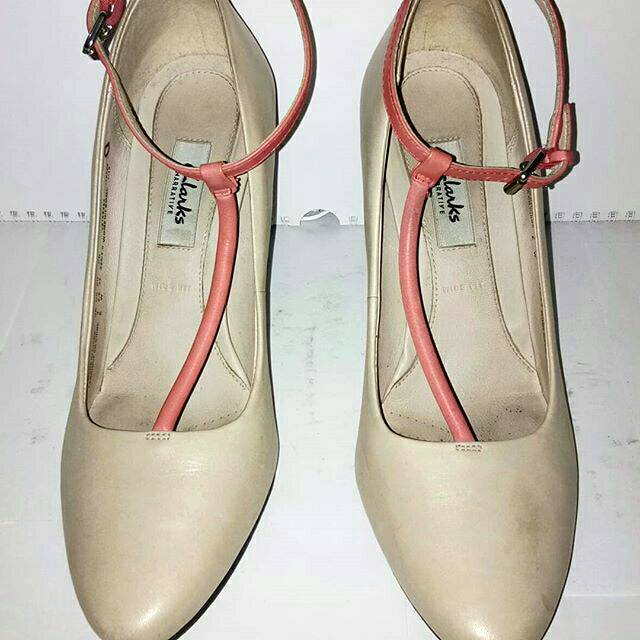 Sepatu Heels Merk Clarks